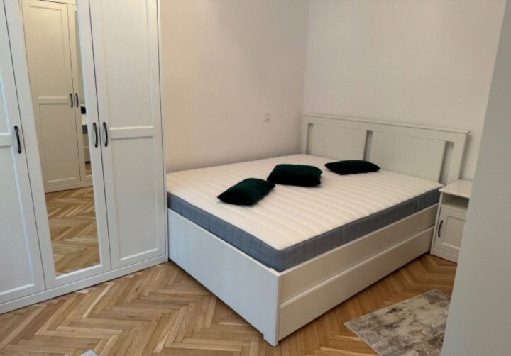 Crangasi  Inchiriere  Apartament cu 2 camere 7 min Metrou Crangasi